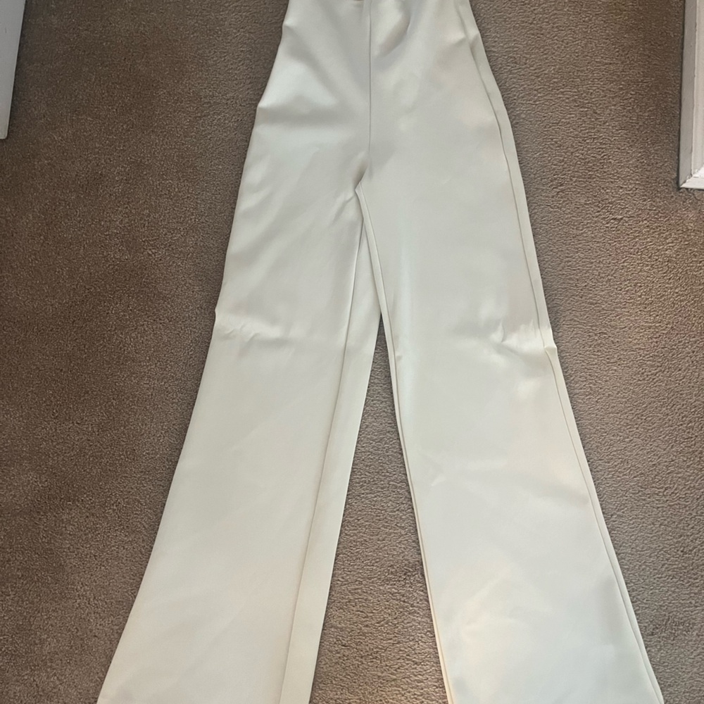 Wide leg pull-on trouser